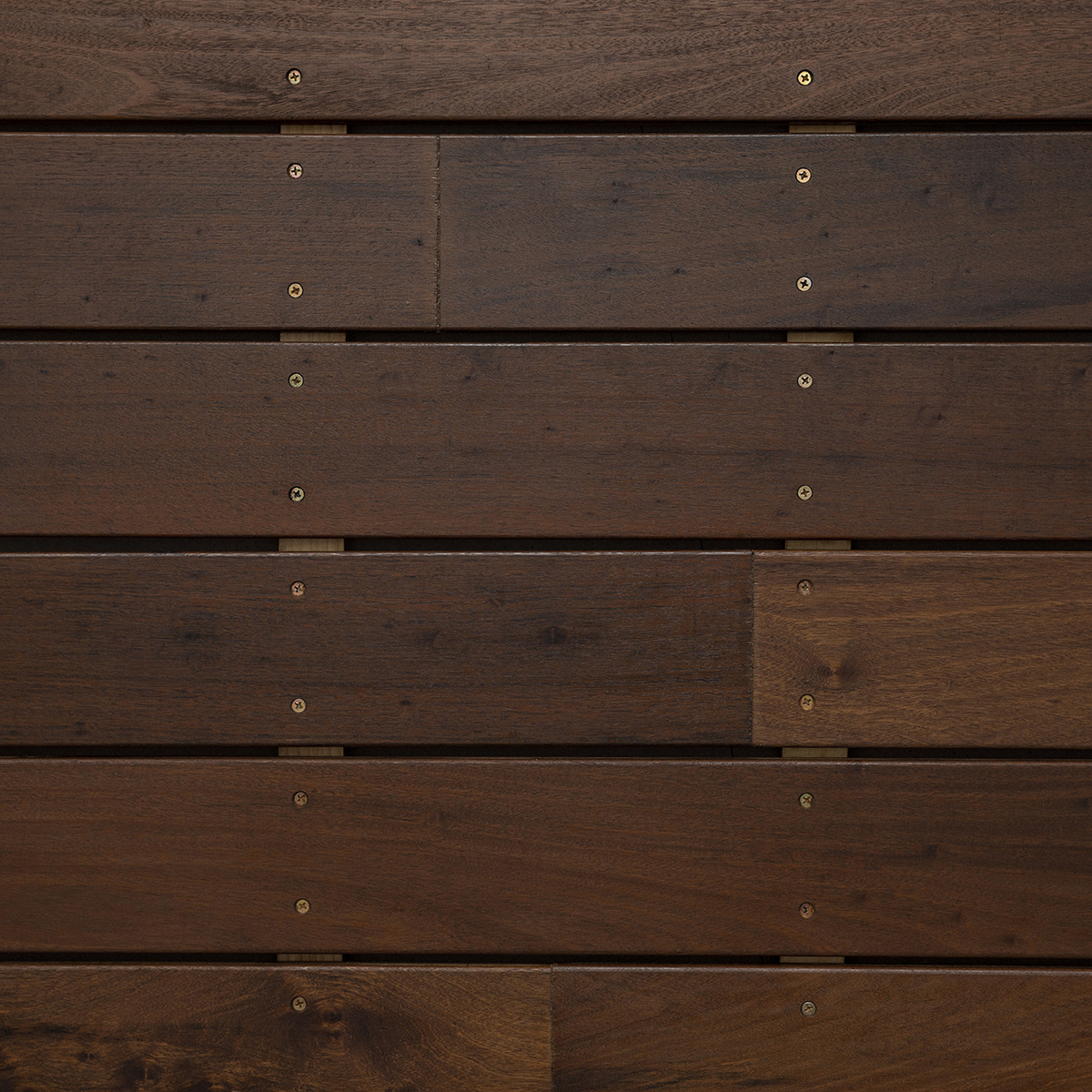 Deck de madera IPE con tornillería